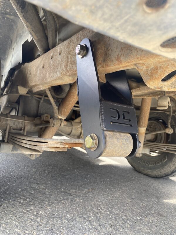 91-01 EXPLORER "HIGH-SKOOL" SHACKLES - Image 3